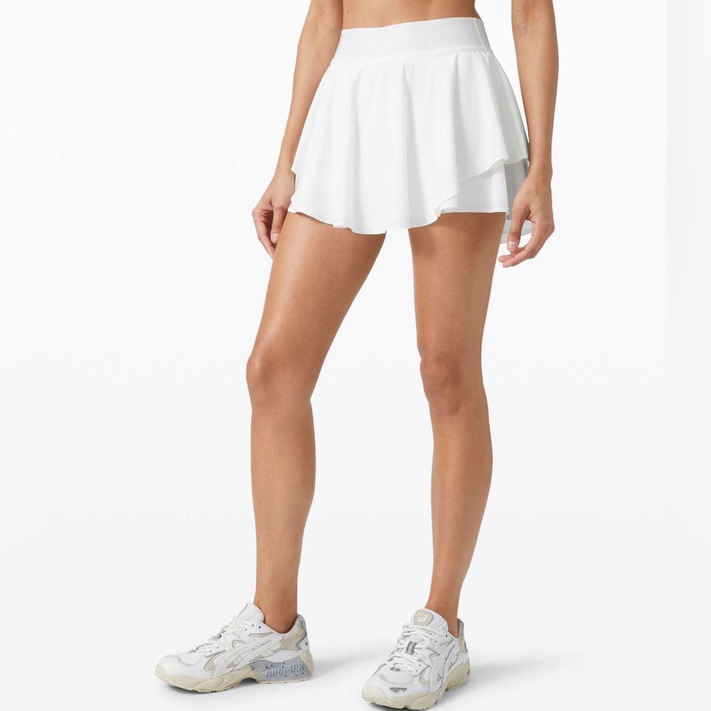 NWOT Lululemon Court Rival Skirt with long shorts - Size 6 - tennis skirt